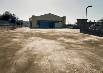 Cortile interno - Shop Variante Formia-Garigliano, Formia - photo 4