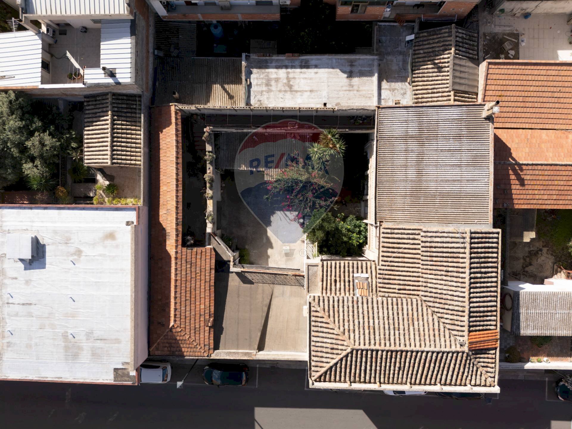 veduta dall\'alto con drone - Casa indipendente via San Martino
 
44-46, Selargius - foto 3