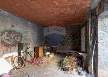 Magazzino cortile - Casa indipendente via San Martino
 
44-46, Selargius - foto 9