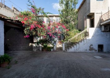 Ampia veduta cortile - Casa indipendente via San Martino
 
44-46, Selargius - foto 7