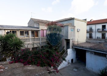 Veduta complesso con il Drone - Casa indipendente via San Martino
 
44-46, Selargius - foto 4