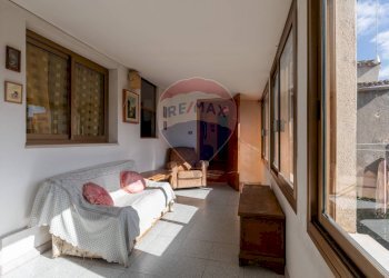 Veranda con vetrata primo piano - Casa indipendente via San Martino
 
44-46, Selargius - foto 22