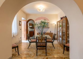 Soggiorno piano terra - Casa indipendente via San Martino
 
44-46, Selargius - foto 29