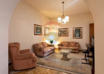 Soggiorno piano terra - Casa indipendente via San Martino
 
44-46, Selargius - foto 30