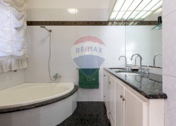 Bagno piano terra - Casa indipendente via San Martino
 
44-46, Selargius - foto 41