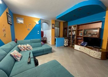 Salone - Two-room apartment via Giuseppe Mazzini, 6, Albizzate - photo 5