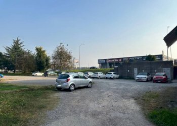 Posto macchina - Two-room apartment via Giuseppe Mazzini, 6, Albizzate - photo 7