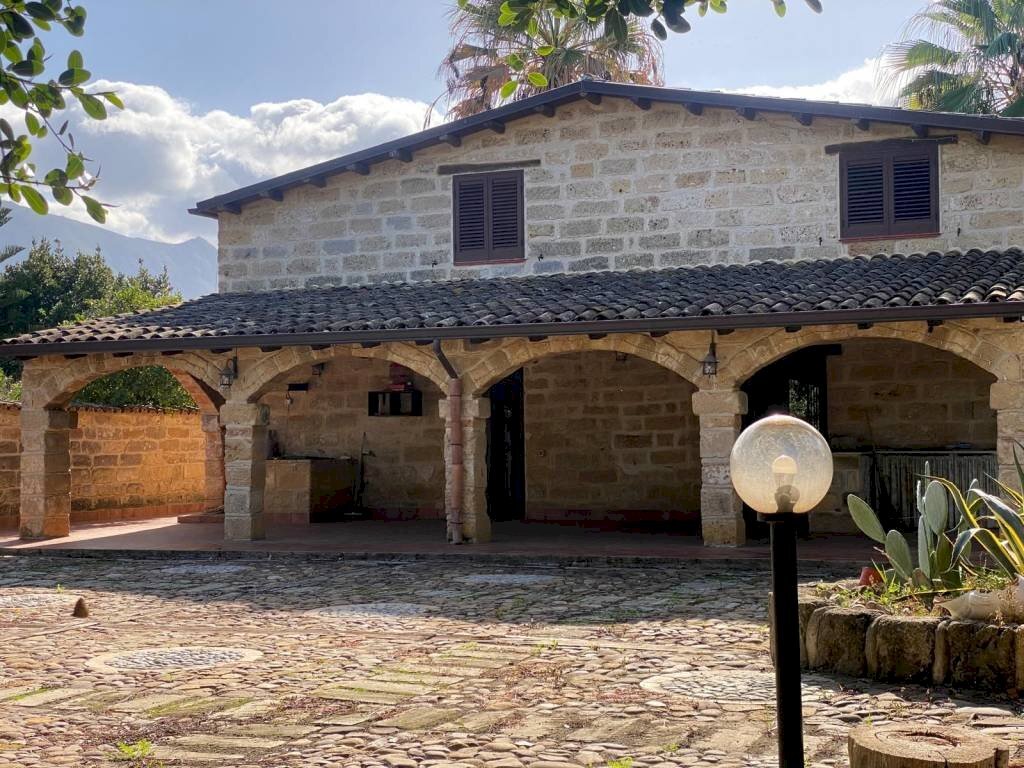 Facciata - Villa contrada Serre, Carini - photo 2