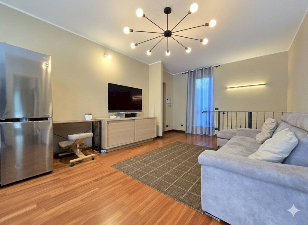 Salone - Appartamento via Madonnina, 17, Diano d'Alba - foto 1