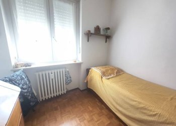 Camera da letto - Trilocale via Circonvallazione Vigne, 12, Chiusa di Pesio - foto 23