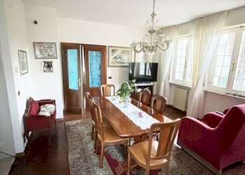 Salone - Villa via Bruno Buozzi, 42, Cagli - photo 9