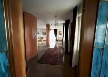 Corridoio - Villa via Bruno Buozzi, 42, Cagli - photo 15