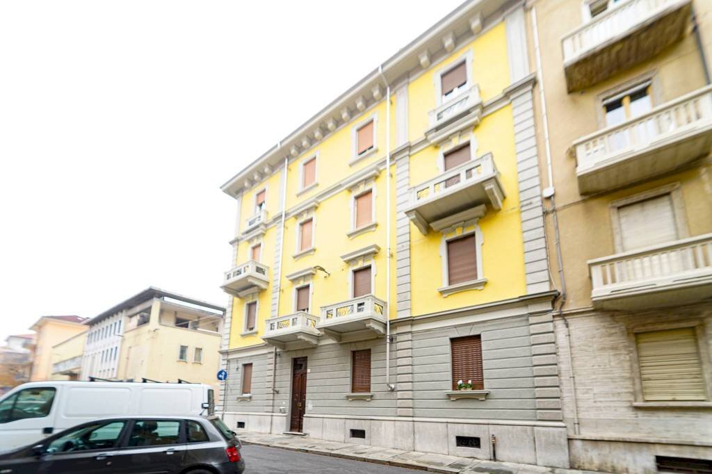 Facciata - Trilocale via Antonio Meucci, 8, Cuneo (zona Centro) - foto 1