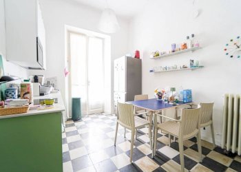 Cucina - Trilocale via Antonio Meucci, 8, Cuneo (zona Centro) - foto 7