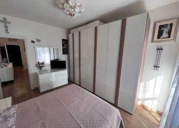 Camera da letto - Quadrilocale via 2 Giugno, 1, Calderara di Reno - foto 18