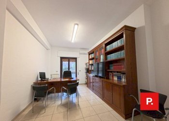 Foto 3 - Office corso Giannone
 
168, Caserta - photo 3
