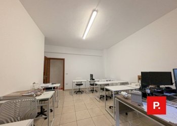 Foto 17 - Office corso Giannone
 
168, Caserta - photo 17