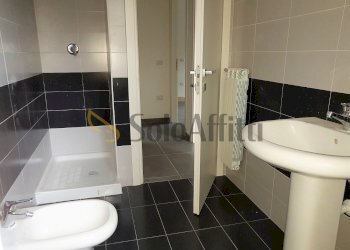 BAGNO ALTRA VISUALE - Trilocale Calata Capodichino, Napoli - foto 15