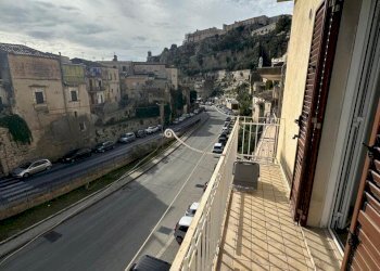 WhatsApp Image 2025-11-18 at 17.47.24 (2).jpeg - Porzione di casa VIA SBALZO, Modica - foto 3