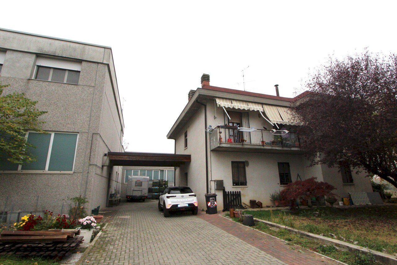 IMG_8440.jpg - Casa indipendente Via Provinciale Est, Valsamoggia - foto 1