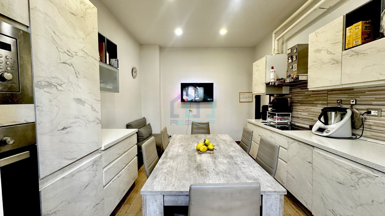 cucina - Quadrilocale Via Filippo Turati 11, Savona - foto 1