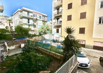 giardino - Quadrilocale Via Filippo Turati 11, Savona - foto 12