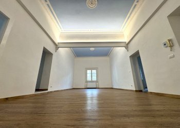 sala - Apartment Piazza del Duomo, Prato - photo 1