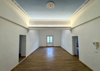 sala - Apartment Piazza del Duomo, Prato - photo 4