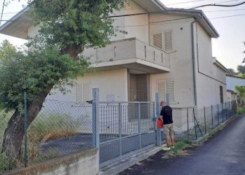 WhatsApp Image 2025-11-14 at 09.32.35 (1).jpeg - Casa indipendente Alanno - foto 2