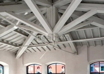 PHOTO-2025-11-14-11-41-36.jpg - Loft Sarzana - foto 13