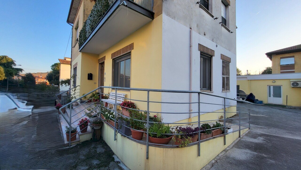 scivolo disabili - Appartamento Ostra - foto 3