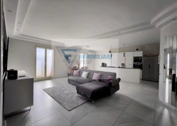 Appartamento Via Ippolito Nievo, Siracusa - foto 1
