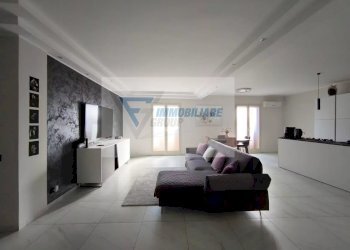 Appartamento Via Ippolito Nievo, Siracusa - foto 3