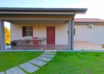 Villa Refrontolo - photo 1