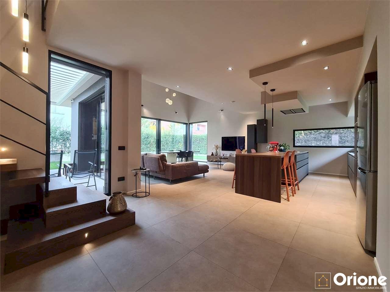 Villa Modena - foto 1