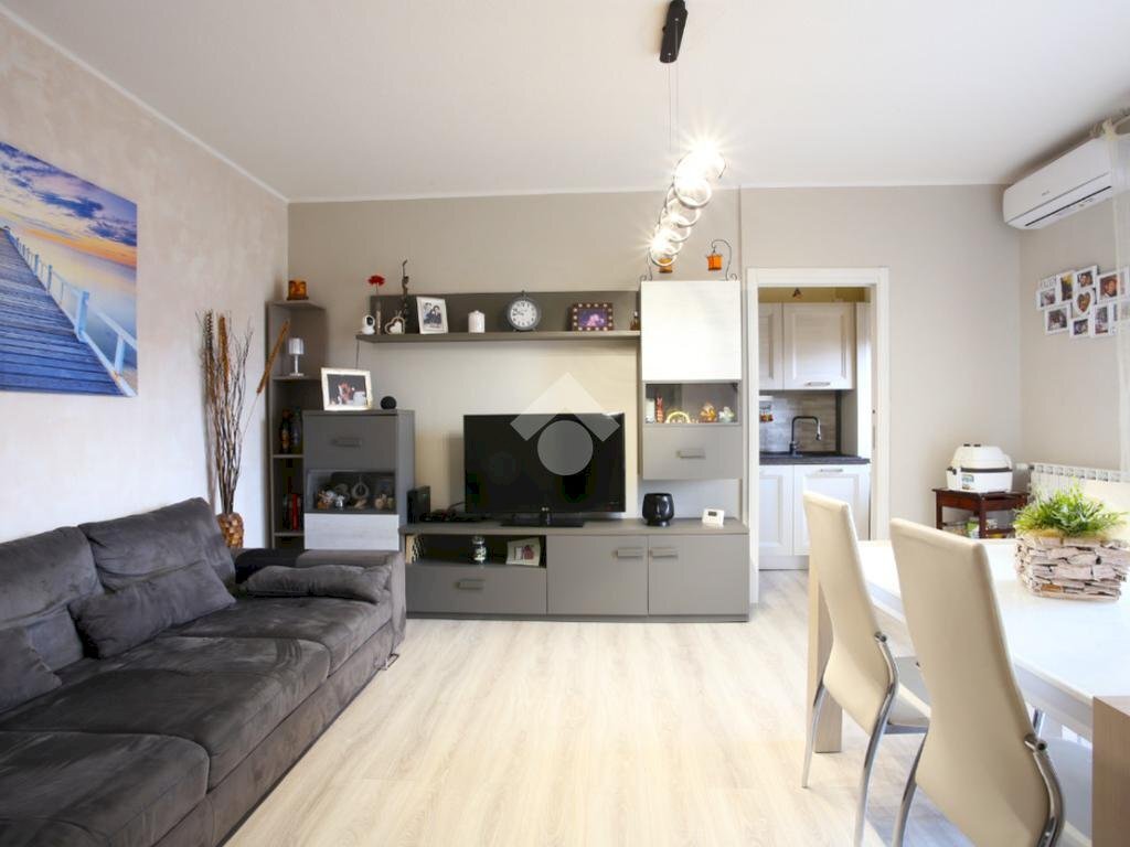 Three-room apartment Via Gramsci, Calderara di Reno - photo 2