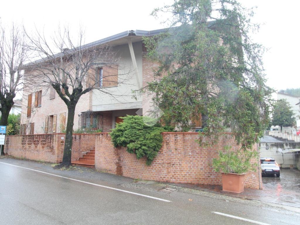 Porzione di casa Via Giuseppe di Vittorio, Vergato - foto 1