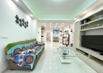 Appartamento Via Stefano Tubino, Genova (zona Pegli) - foto 2