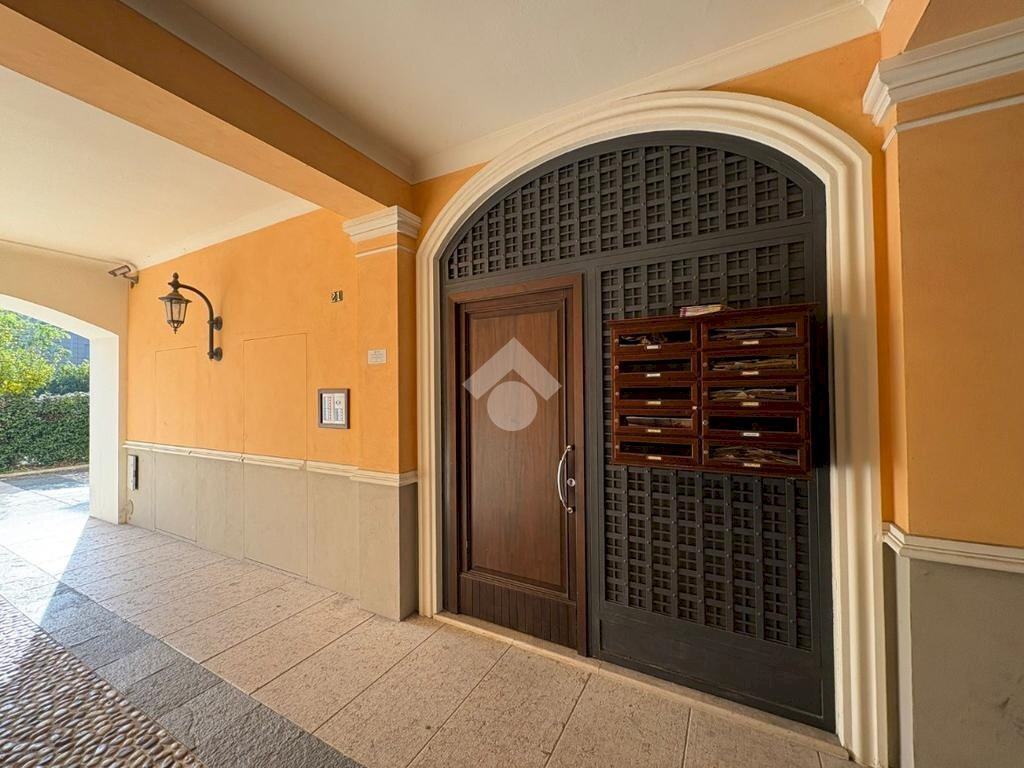 Two-room apartment Via piave, Mirandola - photo 1