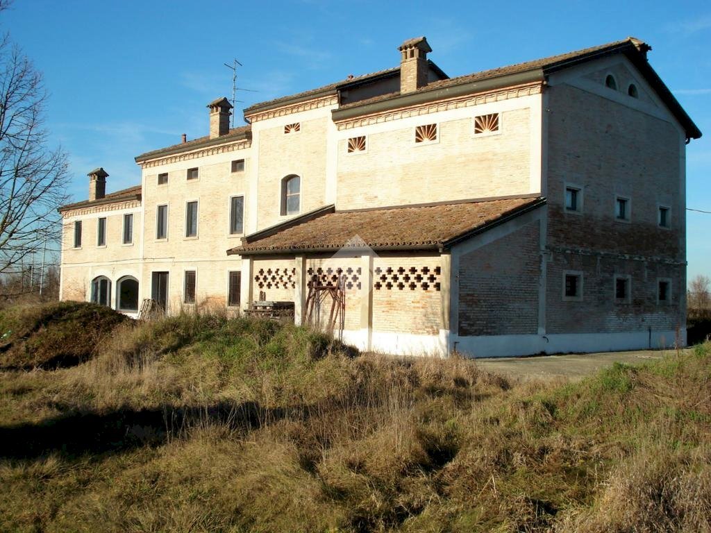 Three-family Villa Ss 468 Motta, Carpi - photo 2