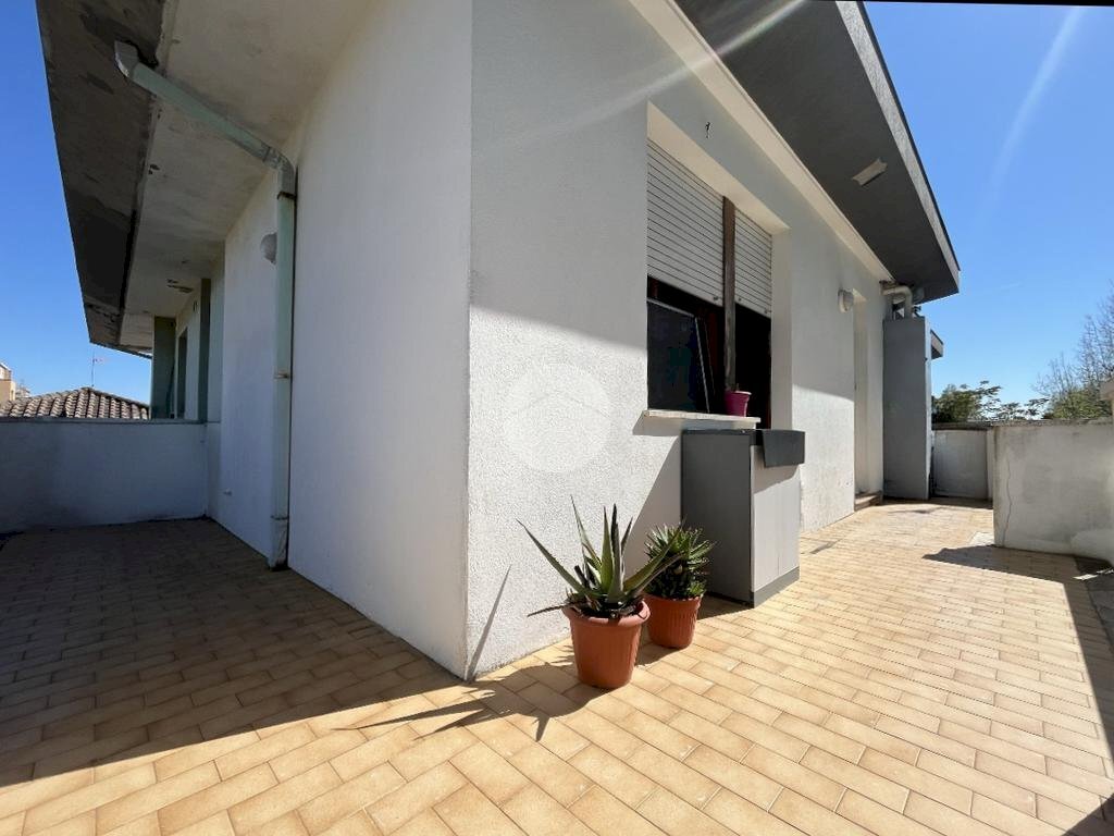 Apartment Viale XXV Marzo 1831, Rimini - photo 1