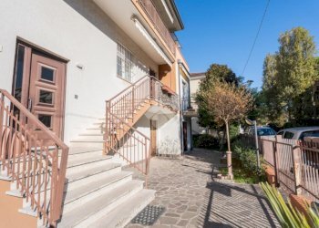 Porzione di casa Via Francesco Denza, Rimini - foto 1