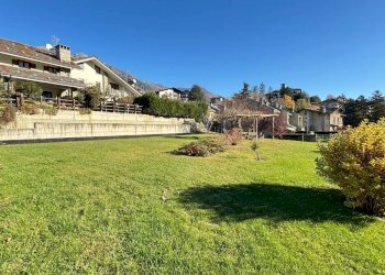 Foto 1 - Villa a Schiera Via Alessandro Passerin D'Entrèves
 
9, Aosta - foto 1