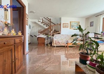 Foto 2 - Villa a Schiera Via Alessandro Passerin D'Entrèves
 
9, Aosta - foto 2