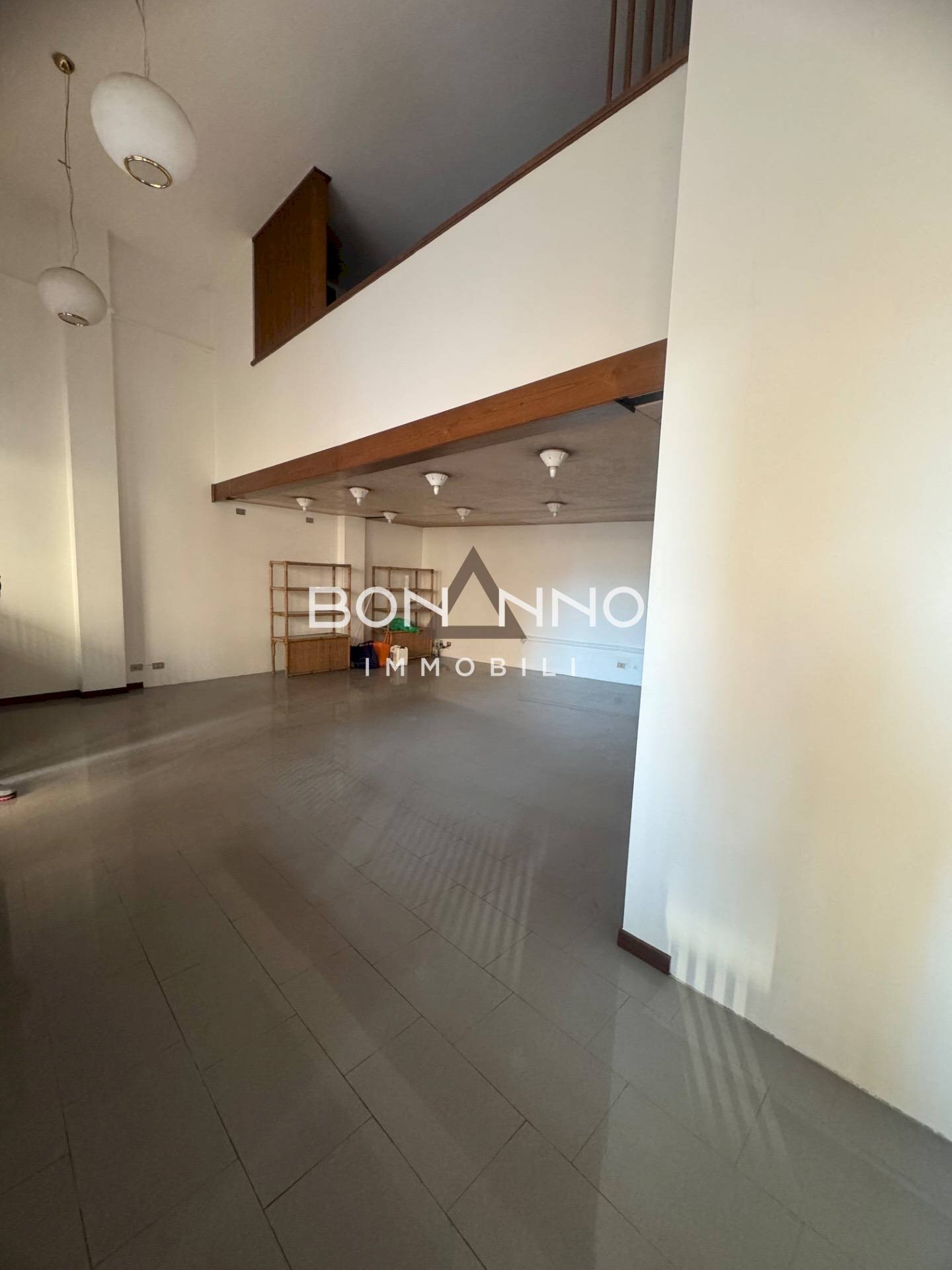 Foto 2 - Commercial Premises Corso XXIX APRILE, Castelfranco Veneto - photo 2