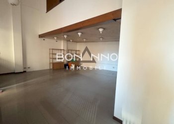 Foto 2 - Commercial Premises Corso XXIX APRILE, Castelfranco Veneto - photo 2