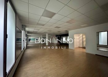 Foto 4 - Locale Commerciale VIA STRAELLE SAN PIETRO
 
12/H, Camposampiero - foto 4