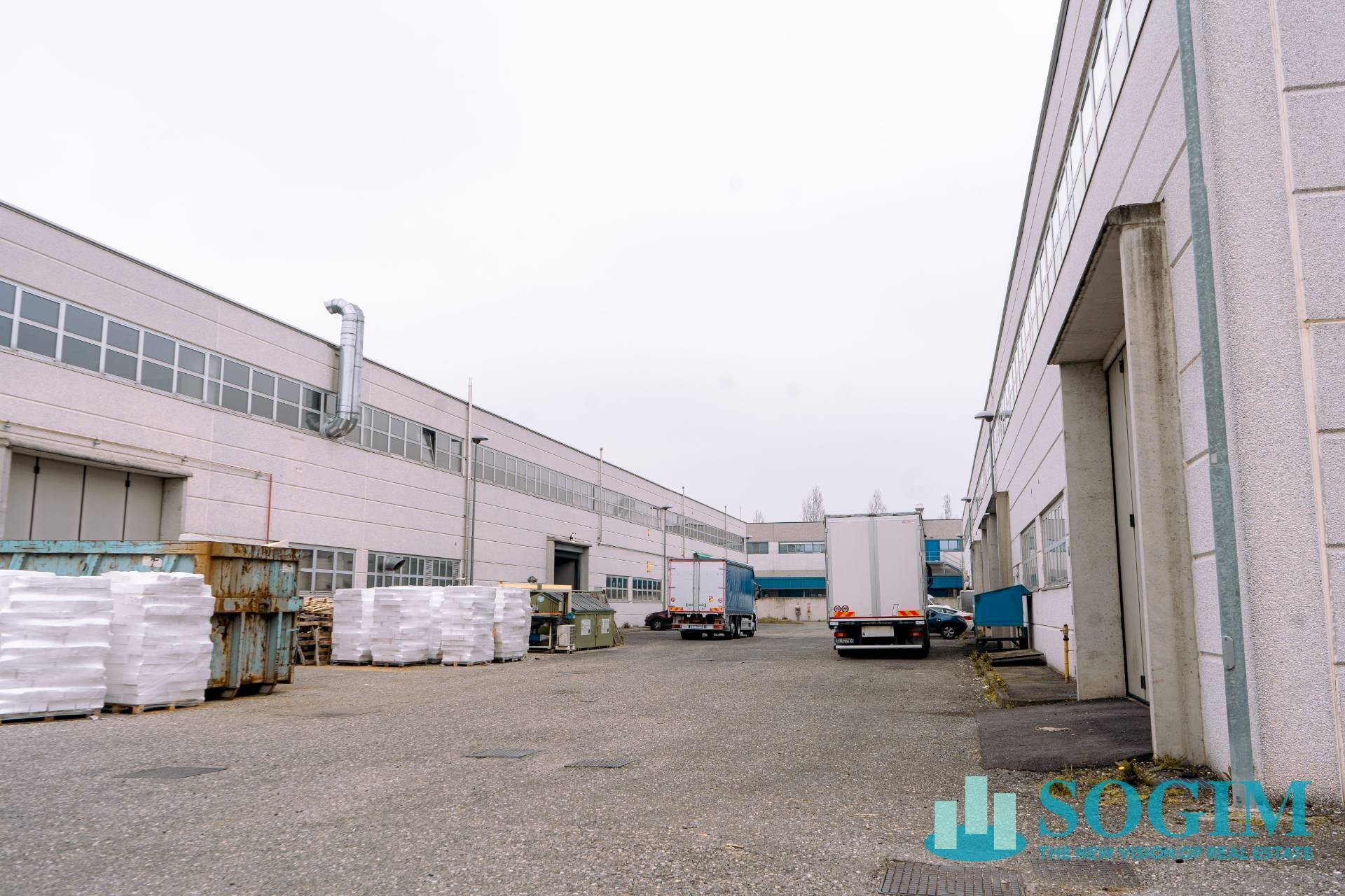 Foto 3 - Capannone via Erba
 
33, Melzo - foto 3