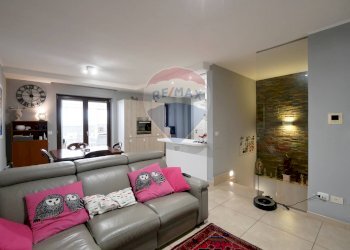 Soggiorno - Appartamento Via Papalia
 
50, Conversano - foto 1