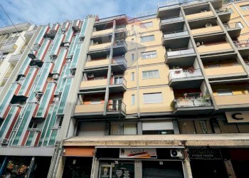 Edificio all\'aperto - Trilocale Via Carulli
 
54, Bari - foto 1